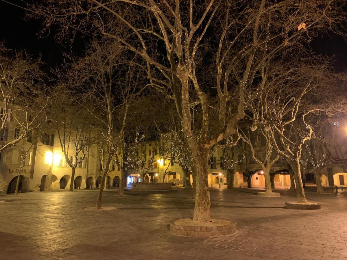 Appartement de charme dans le cœur historique d’Uzès Extérieur photo