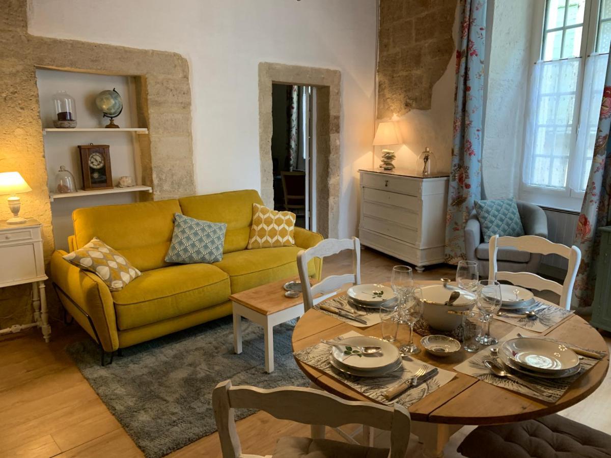 Appartement de charme dans le cœur historique d’Uzès Extérieur photo