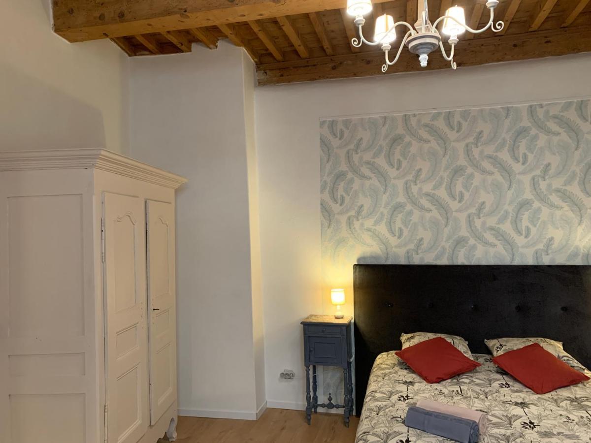 Appartement de charme dans le cœur historique d’Uzès Extérieur photo