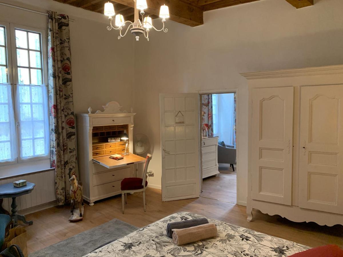 Appartement de charme dans le cœur historique d’Uzès Extérieur photo